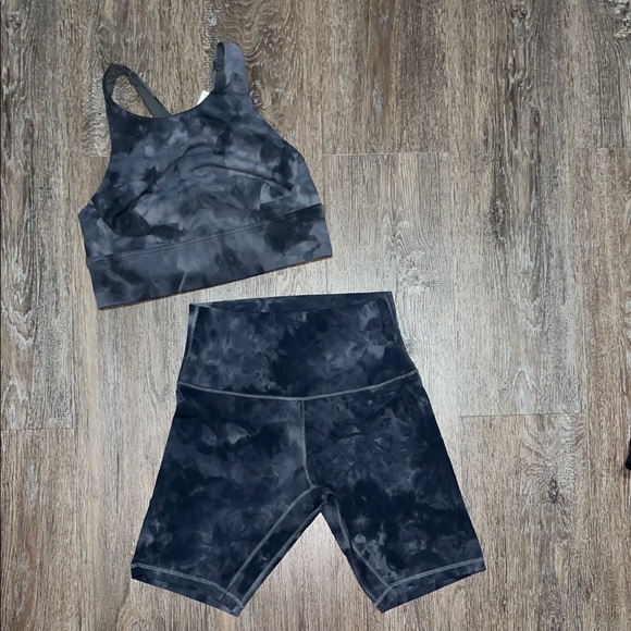 lululemon athletica Pants - EUC Lululemon Diamond Dye Pitch Grey Graphite Grey Set. Size Top 8/Bottom 6